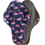 Serviette Hygiénique lavable grande taille idéale pour la nuit et les règles abondantes. 2 couches de microfibres de bambou ultra-absorbantes et très faciles à laver. Un musthave pour diminuer sa consommation de plastique et prendre soin de soi en harmonie avec la nature. Léonore Adore MoonSoon.