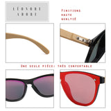 Occhiali da sole in bambù? Il must have dell'estate 2019.