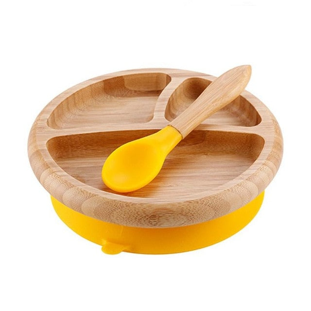 Petit bout scopre i piaceri della tavola di bambù