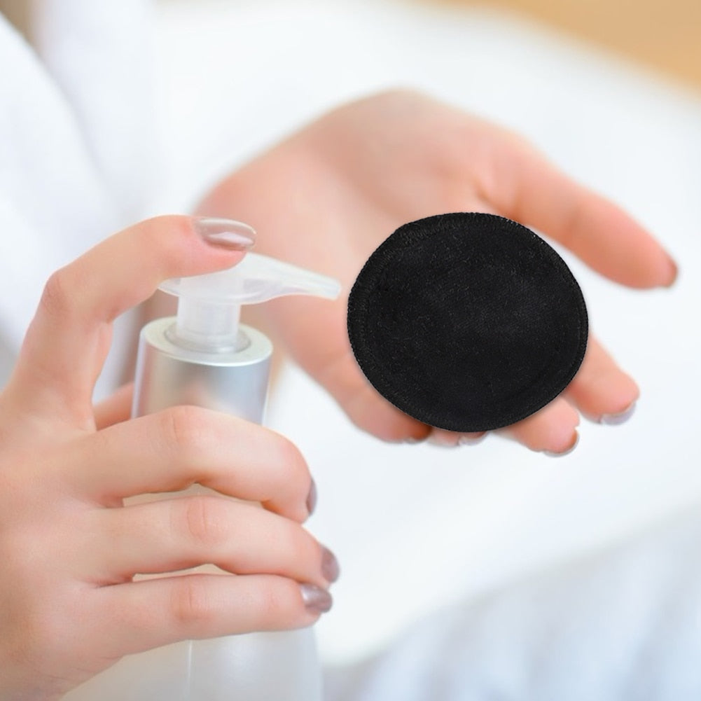 Anelli struccanti infusi con carbone attivo