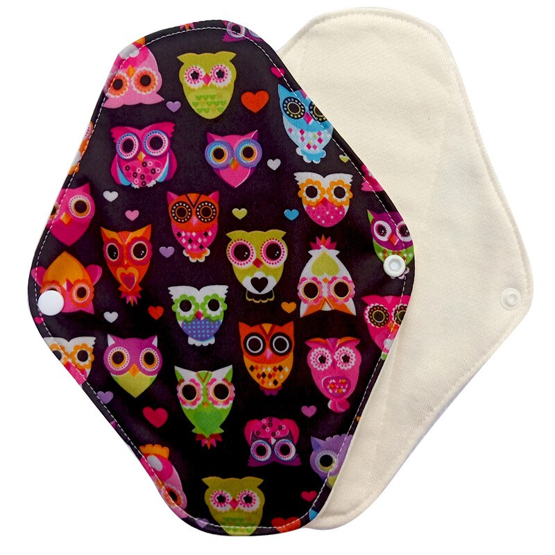 A mezzogiorno, lavare tovaglioli igienici con bambù organico