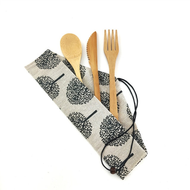 Posate in bambù da portare ovunque.