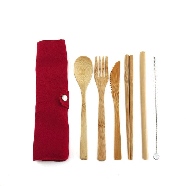 Posate in bambù da portare ovunque.