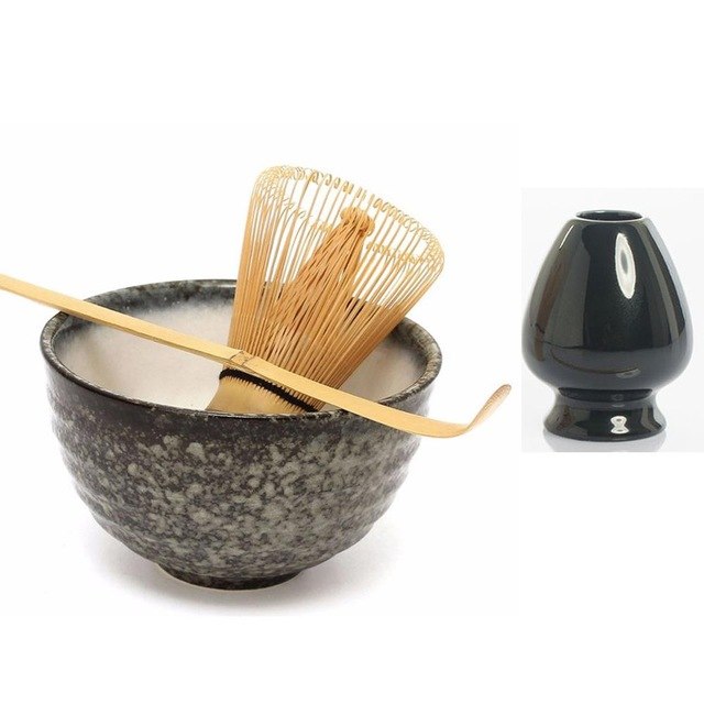 Servizio da tè Matcha, l'eleganza della tradizione.