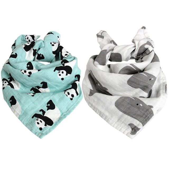 Lot de 2 gazes ultra-douces, 60x60cm, aux adorables motifs tendances.