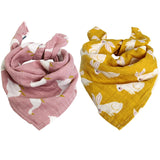 Lot de 2 gazes ultra-douces, 60x60cm, aux adorables motifs tendances.