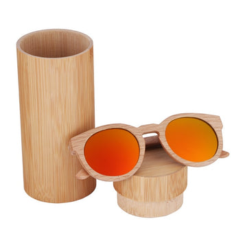 Legno di bambù grezzo per vedere meglio l'orizzonte. Ovviamente il bambù.