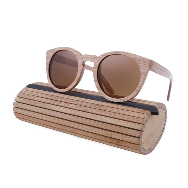 Legno di bambù grezzo per vedere meglio l'orizzonte. Ovviamente il bambù.