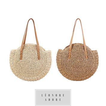 Sac de plage en paille durable.