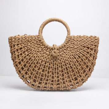 Straw beach bag, swing style. Inside pocket of your phone