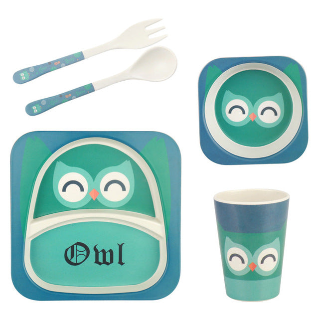 Set of baby dishes made of bamboo fibers, 3 adorable patterns. 100 % biodegradable.